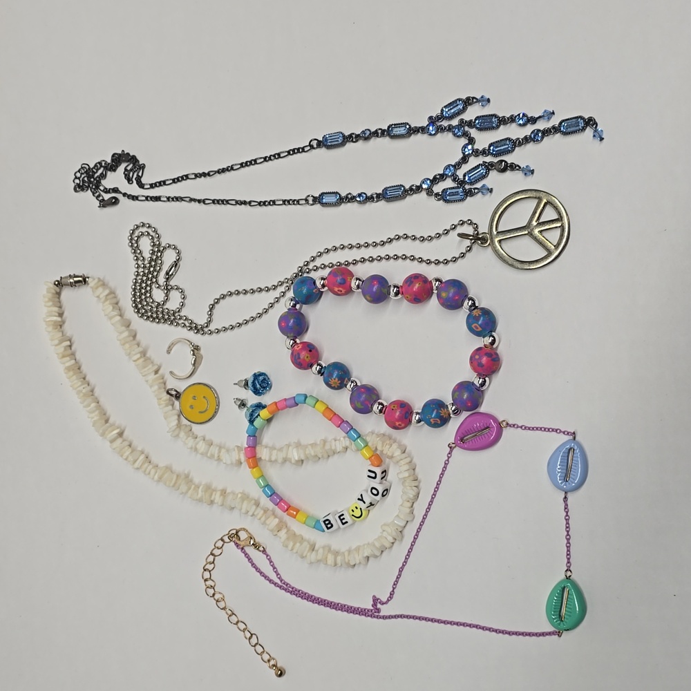 90's/Y2K Vintage 2000's Jewelry Bundle Fashion Vtg Lot Nostalgia Peace Sign/Puka